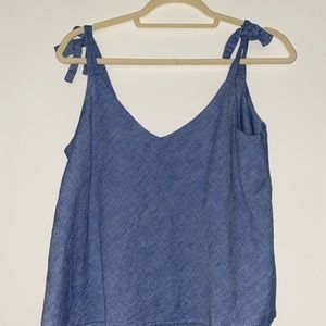 V neck tied tank top
